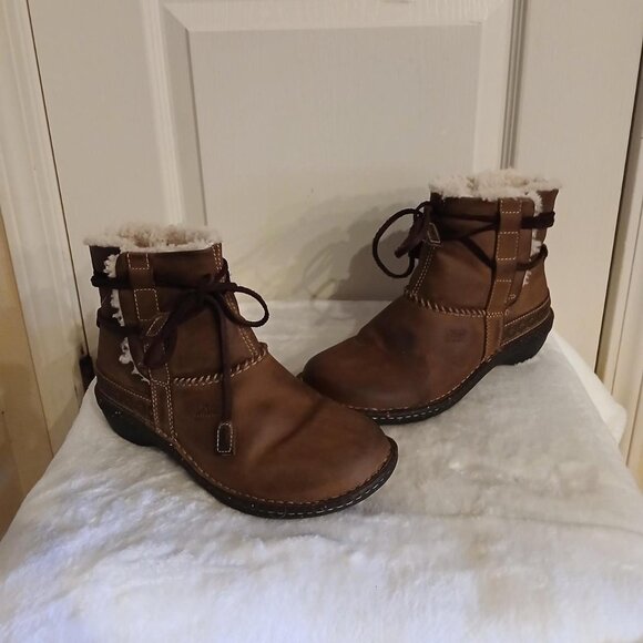 Ugg Australia Cove Brown Leather Sheep Skin Lined Lace Up Ankle Boot Sz 8 - Picture 2 of 8